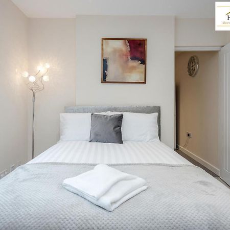 Bedford Hospital Victoria Apartments A And B By Homely Spaces Short Lets & Serviced Accommodation Exterior foto